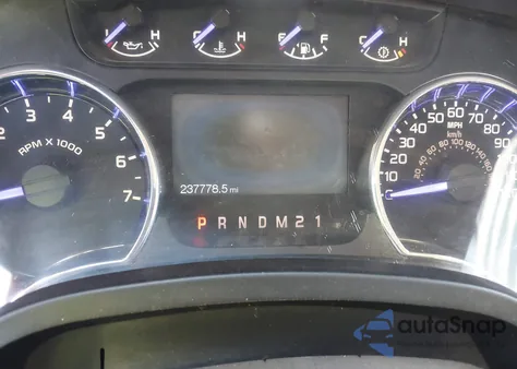 2011 Ford F-150 Xlt z USA, uszkodzony, nr VIN 1FTFW1EF7BFC33434